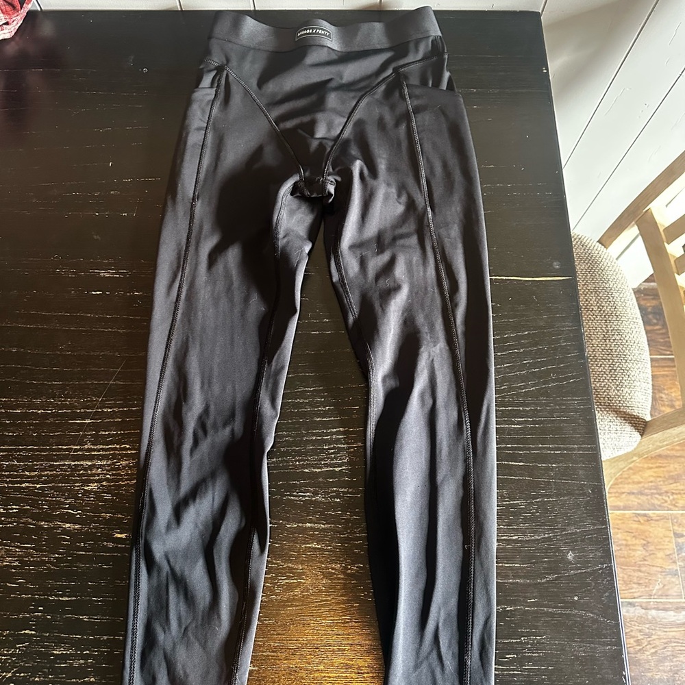 SavageXFenty Medium leggings